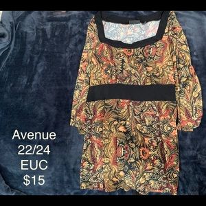 22/24 Avenue paisley print autumn colored blouse